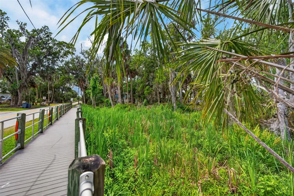 580 NW 14TH PLACE Crystal River, FL 34428