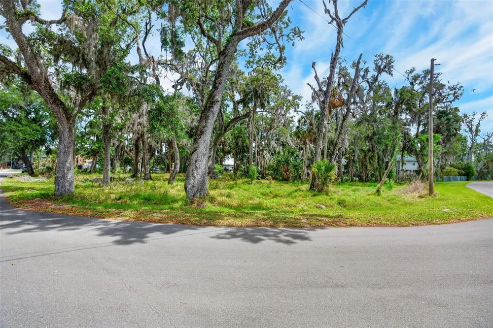 580 NW 14TH PLACE Crystal River, FL 34428