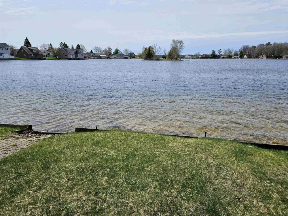 7039 W White Birch Avenue Lake Township, MI 49651