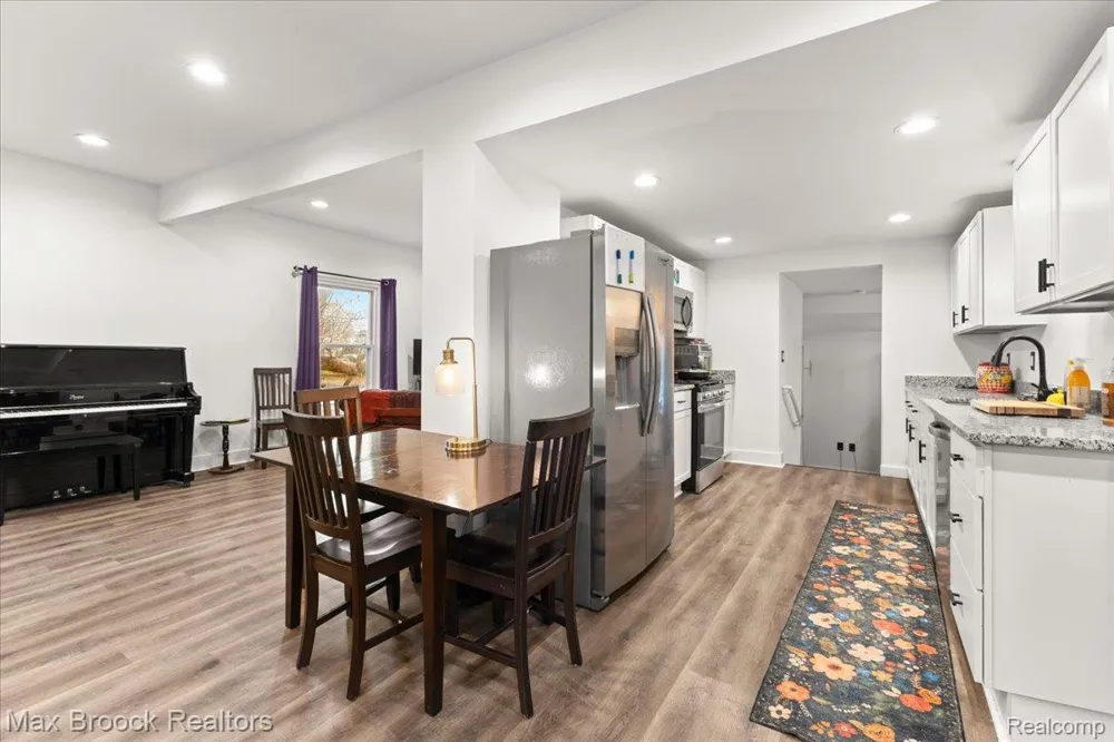 515 Clinton Street Howell City, MI 48843