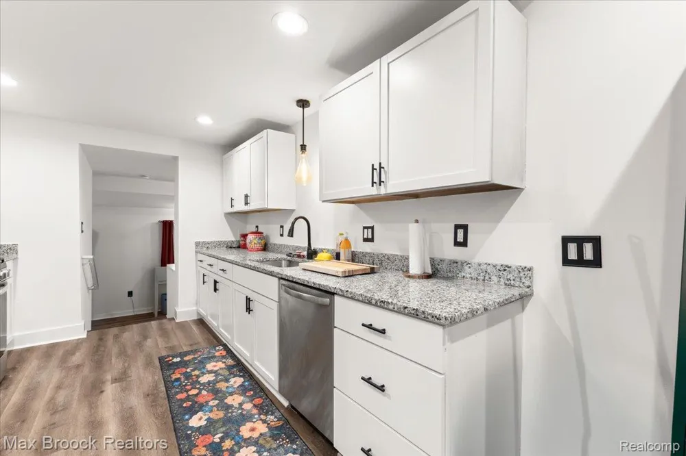 515 Clinton Street Howell City, MI 48843