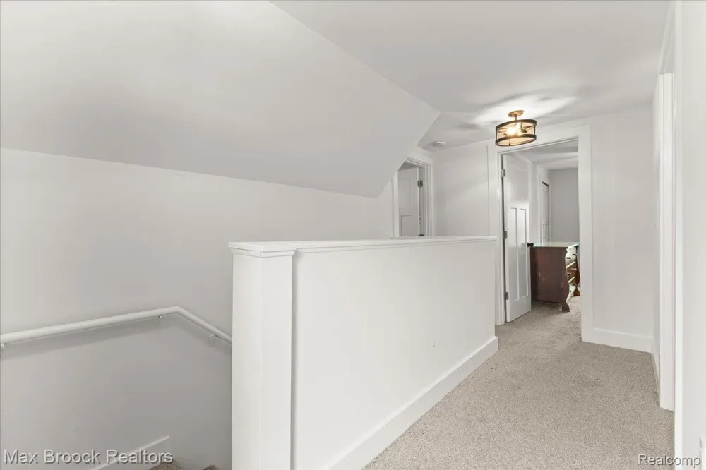 515 Clinton Street Howell City, MI 48843