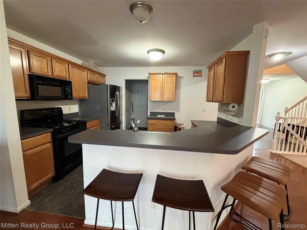 8025 Springdale Drive White Lake Charter Township, MI 48386