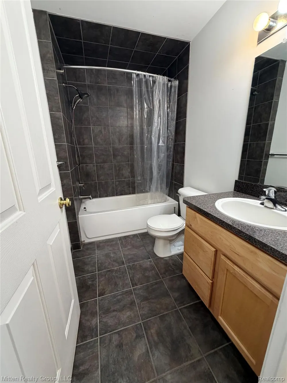 8025 Springdale Drive White Lake Charter Township, MI 48386