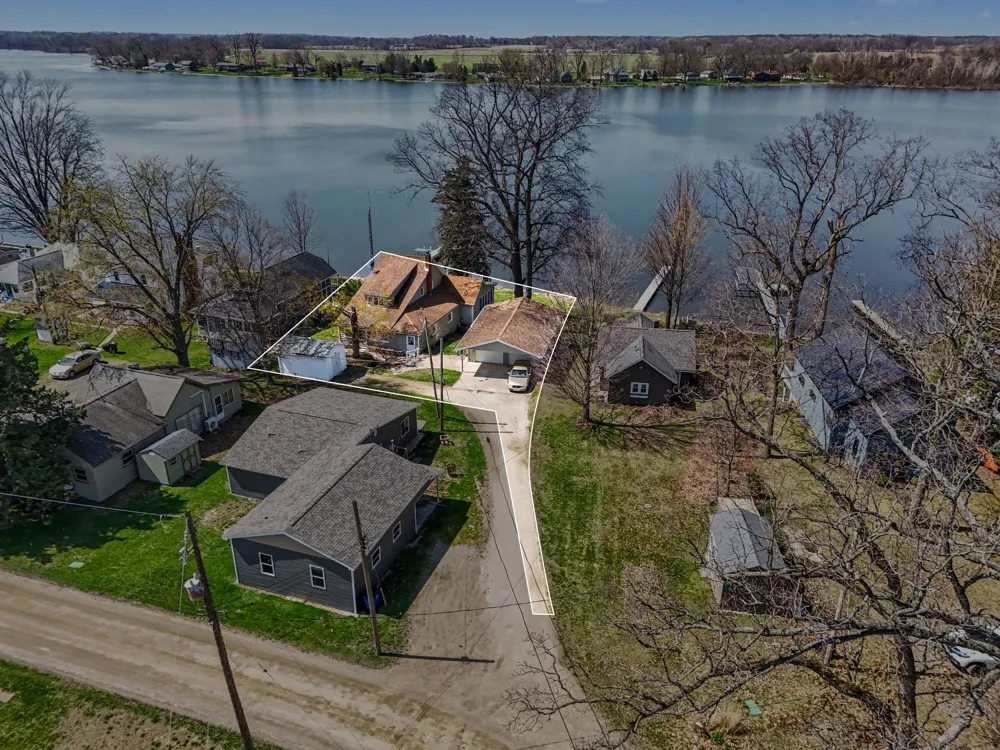 816 S Werners Landing Drive Matteson Township, MI 49028