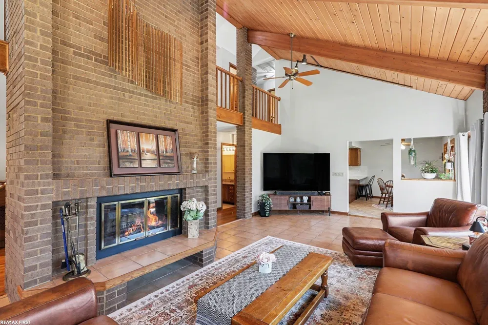 61313 Miriam Drive Washington Township, MI 48094