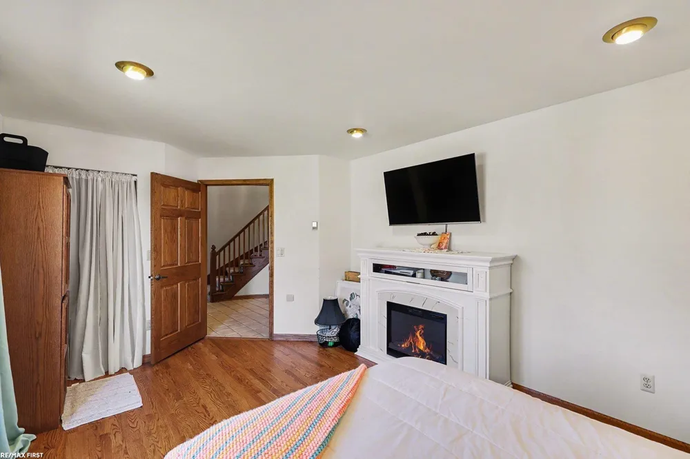 61313 Miriam Drive Washington Township, MI 48094