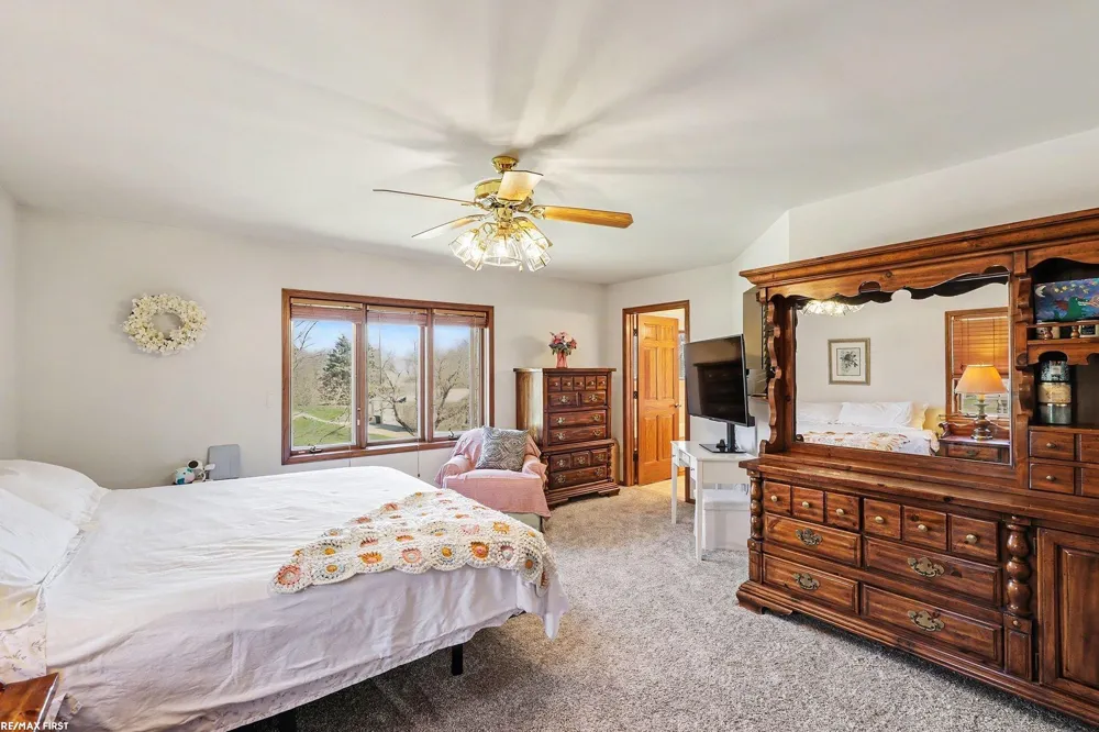61313 Miriam Drive Washington Township, MI 48094