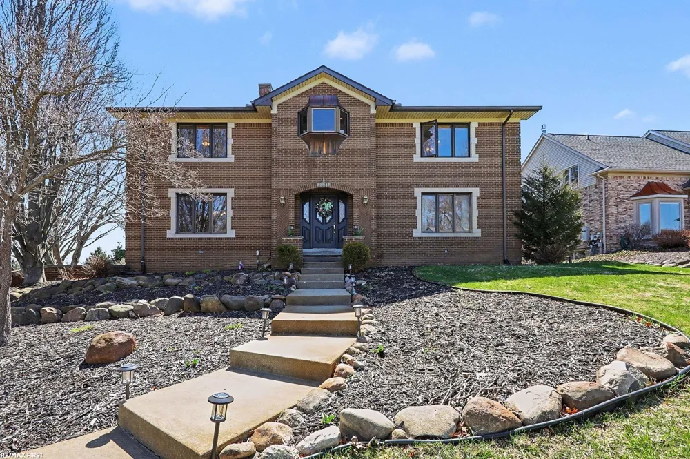 61313 Miriam Drive Washington Township, MI 48094