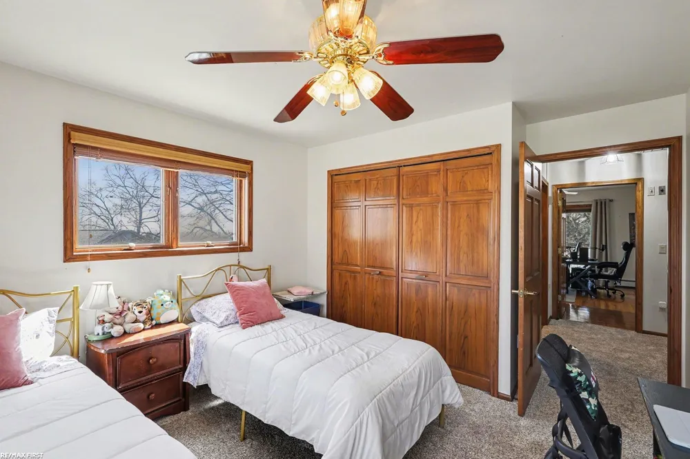 61313 Miriam Drive Washington Township, MI 48094