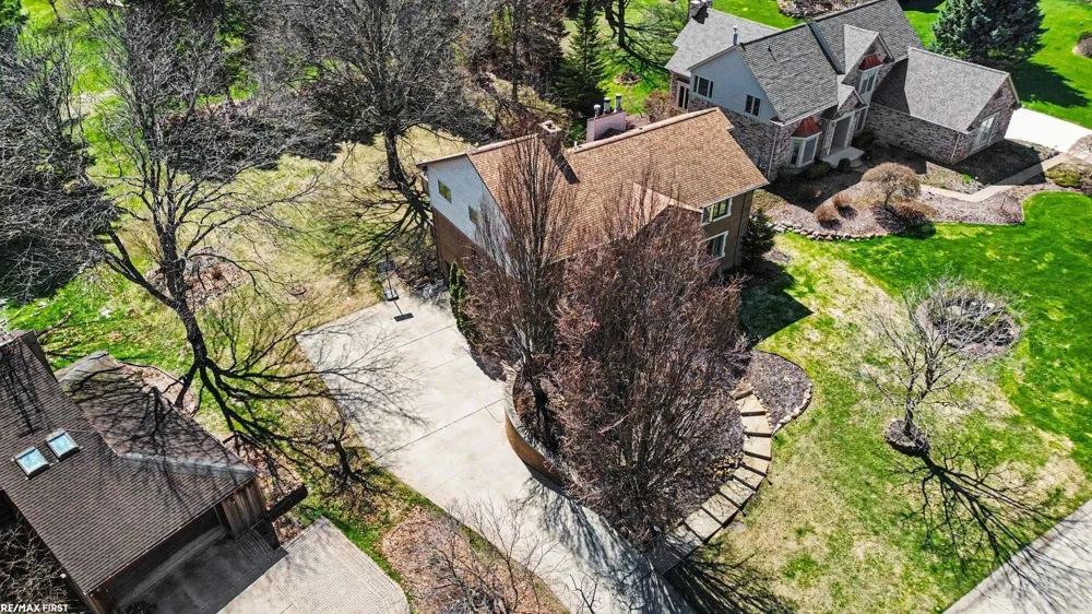 61313 Miriam Drive Washington Township, MI 48094