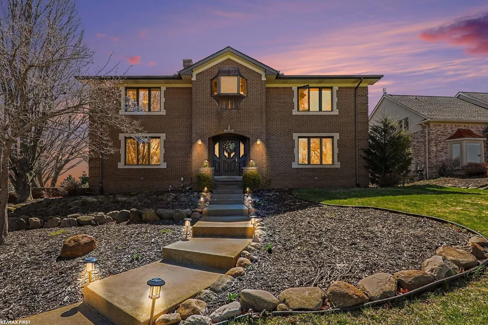 61313 Miriam Drive Washington Township, MI 48094