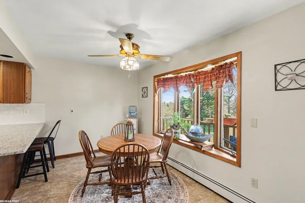 61313 Miriam Drive Washington Township, MI 48094
