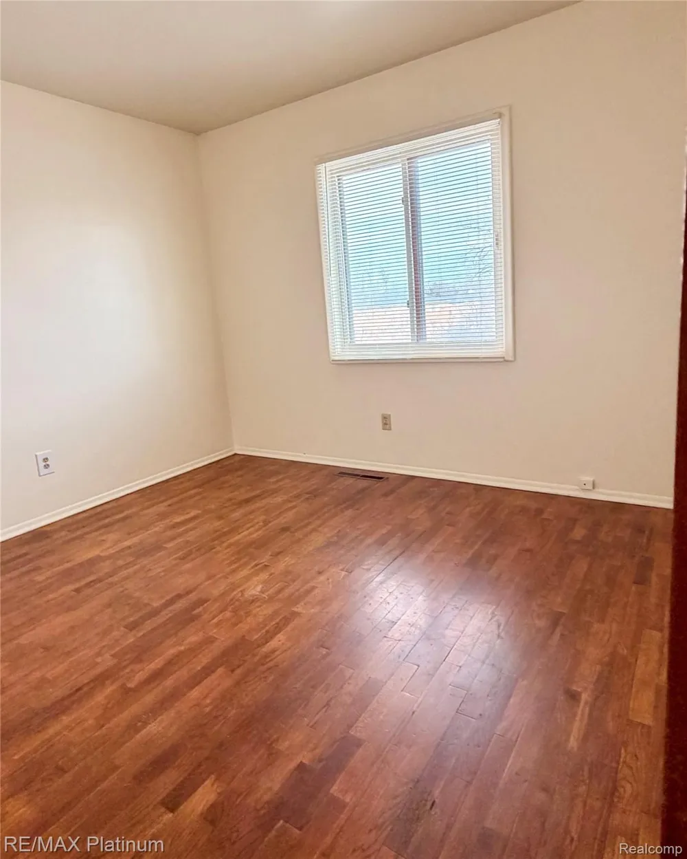3428 River Birch Drive Flint Charter Township, MI 48532