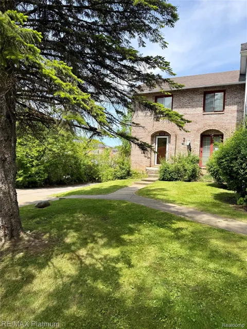 3428 River Birch Drive