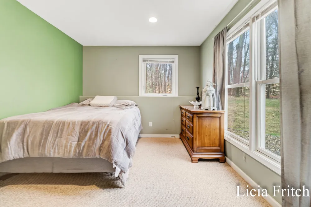 1527 W Addison Way Laketon Township, MI 49445