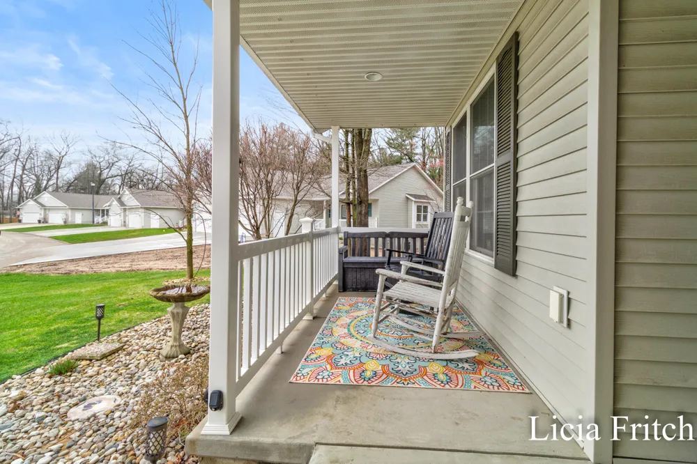 1527 W Addison Way Laketon Township, MI 49445