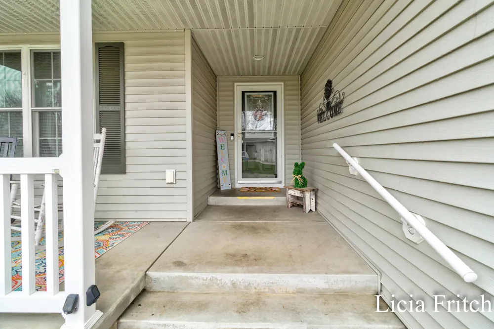 1527 W Addison Way Laketon Township, MI 49445