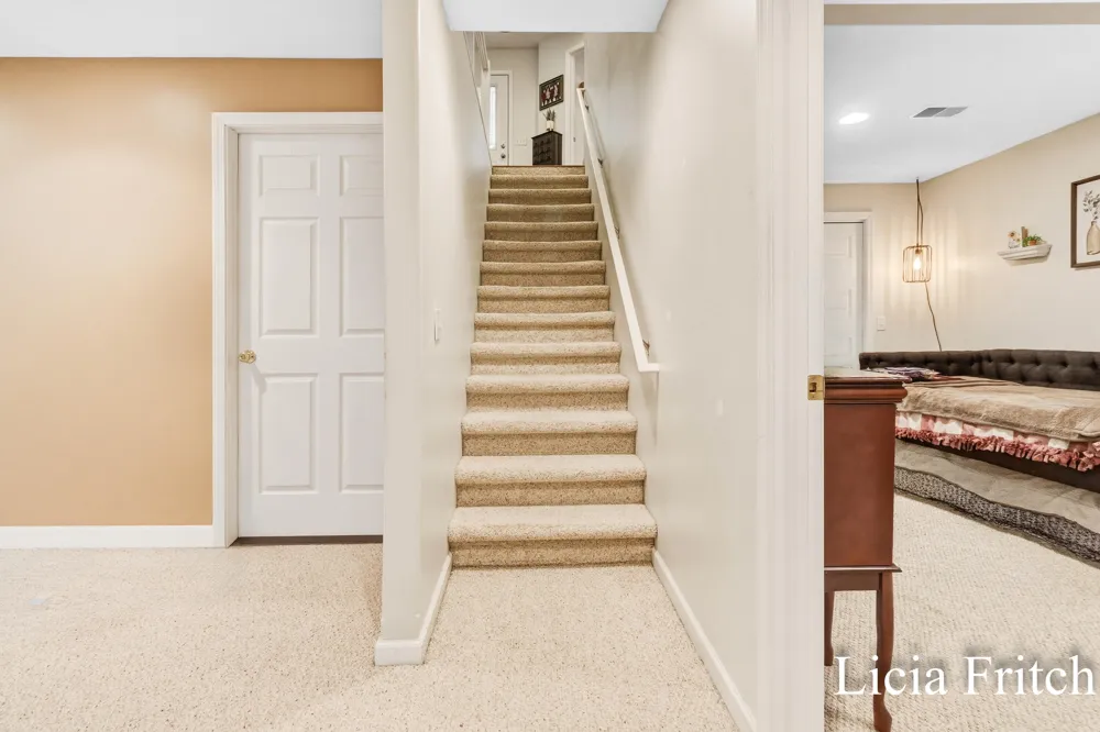 1527 W Addison Way Laketon Township, MI 49445