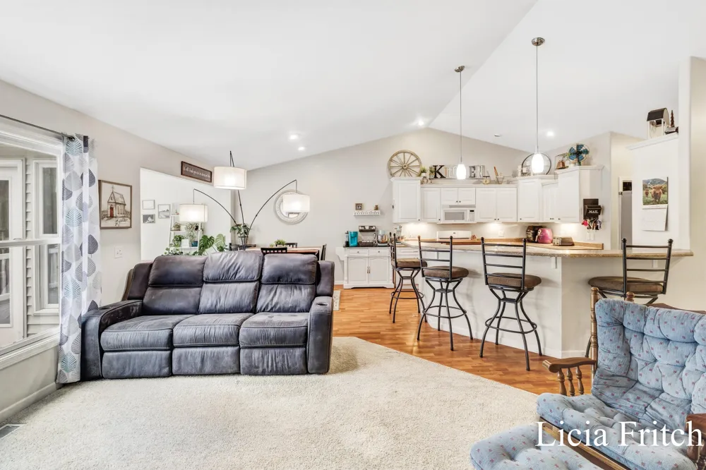 1527 W Addison Way Laketon Township, MI 49445