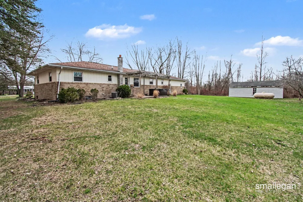 1120 S Loomis Road Chippewa Township, MI 48858