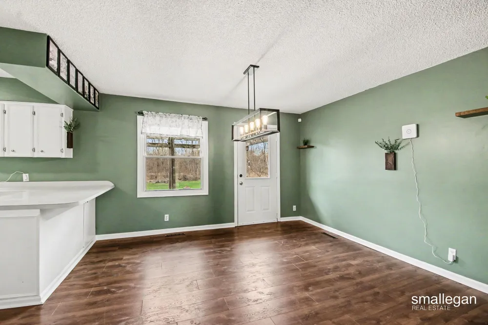 1120 S Loomis Road Chippewa Township, MI 48858