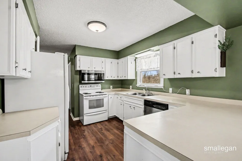 1120 S Loomis Road Chippewa Township, MI 48858
