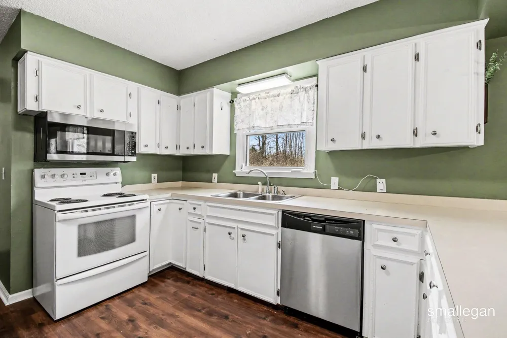 1120 S Loomis Road Chippewa Township, MI 48858