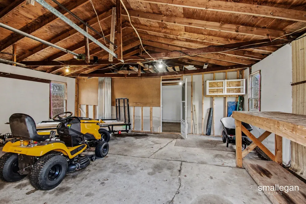1120 S Loomis Road Chippewa Township, MI 48858