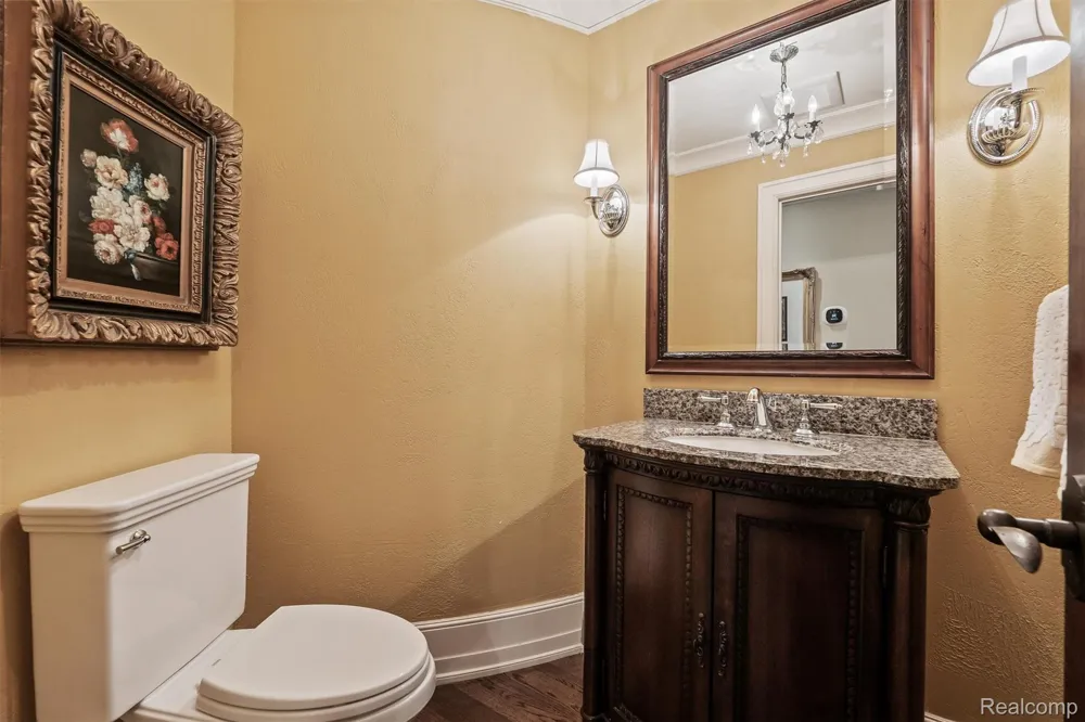 25325 Devon Lane Franklin Village, MI 48025