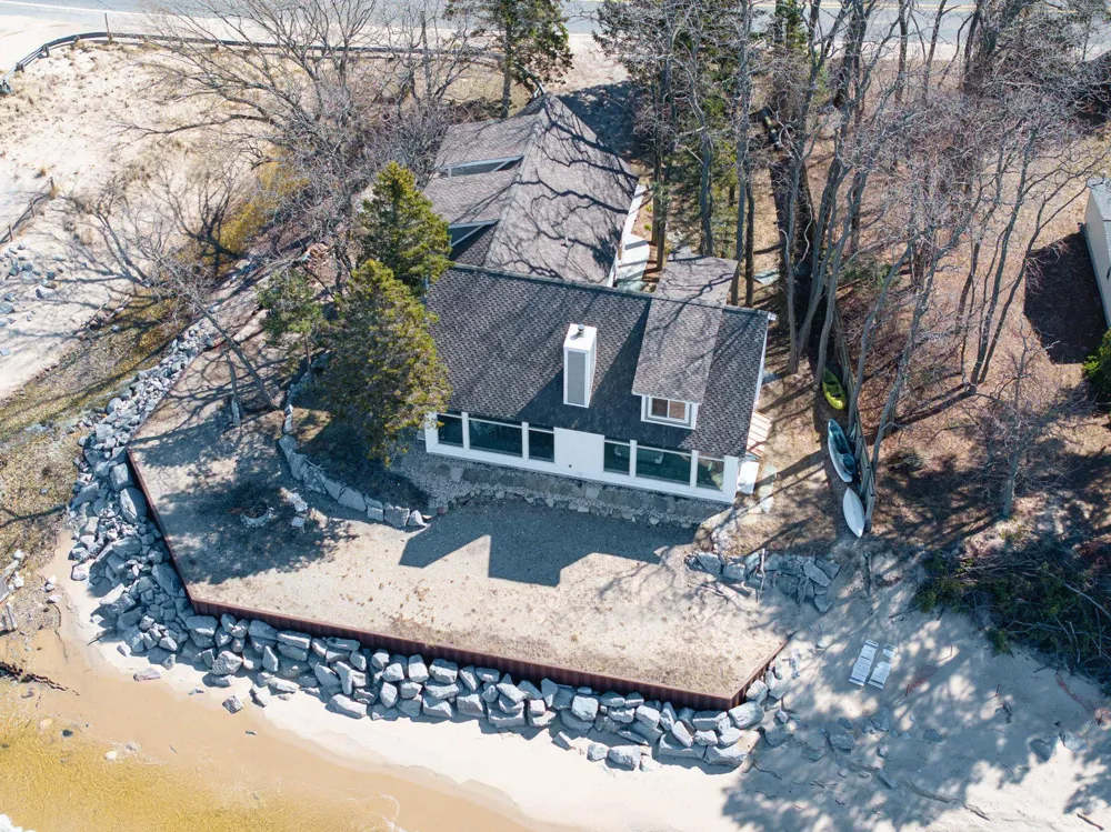 3126 Lake Shore Road Manistee Township, MI 49660