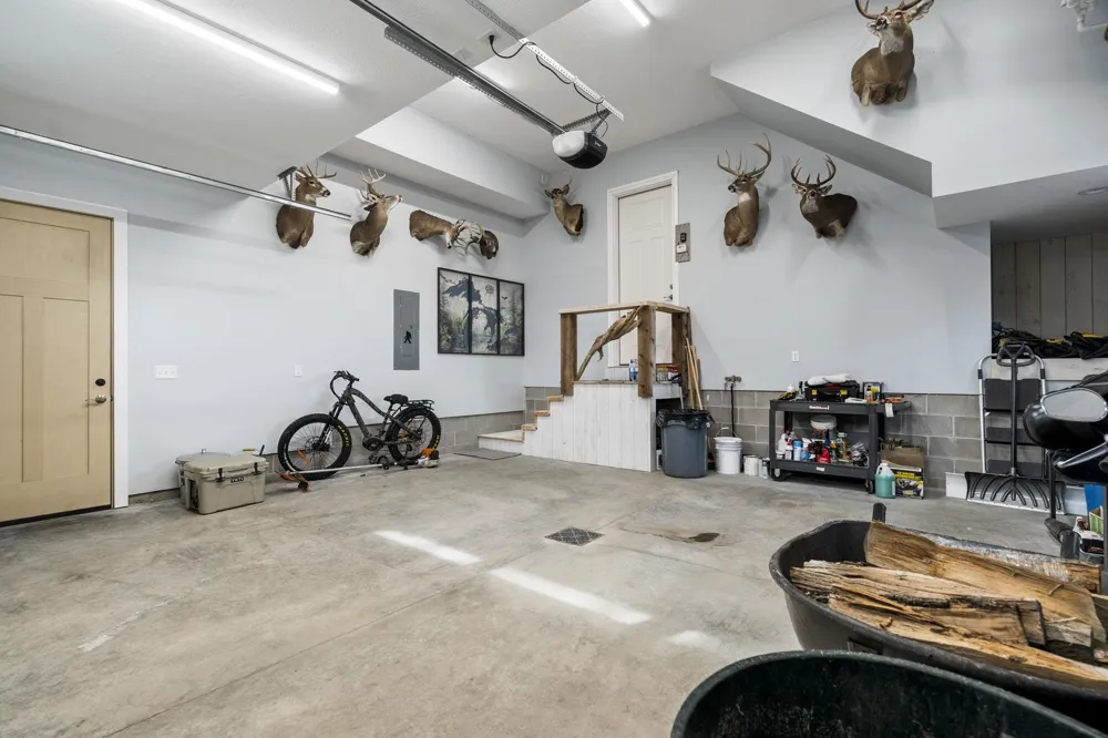 3126 Lake Shore Road Manistee Township, MI 49660
