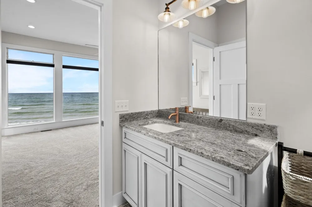 3126 Lake Shore Road Manistee Township, MI 49660