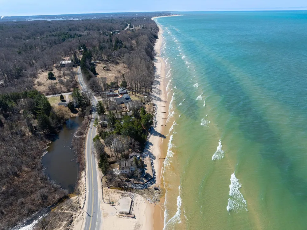 3126 Lake Shore Road Manistee Township, MI 49660