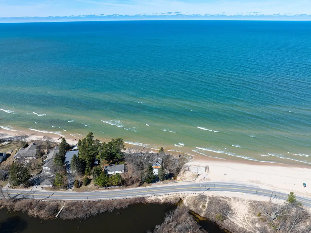 3126 Lake Shore Road Manistee Township, MI 49660