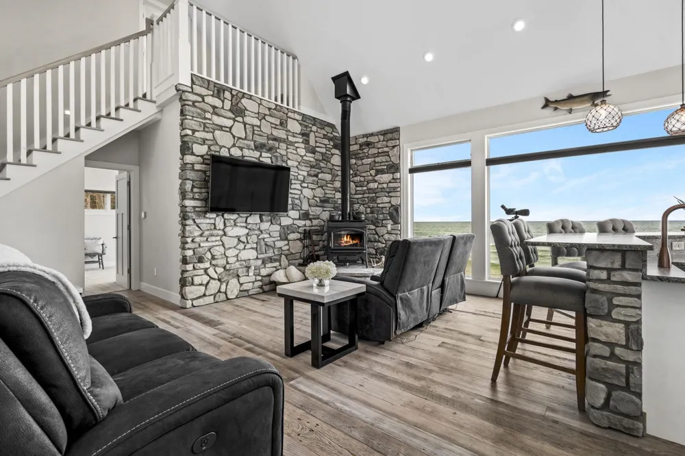 3126 Lake Shore Road Manistee Township, MI 49660