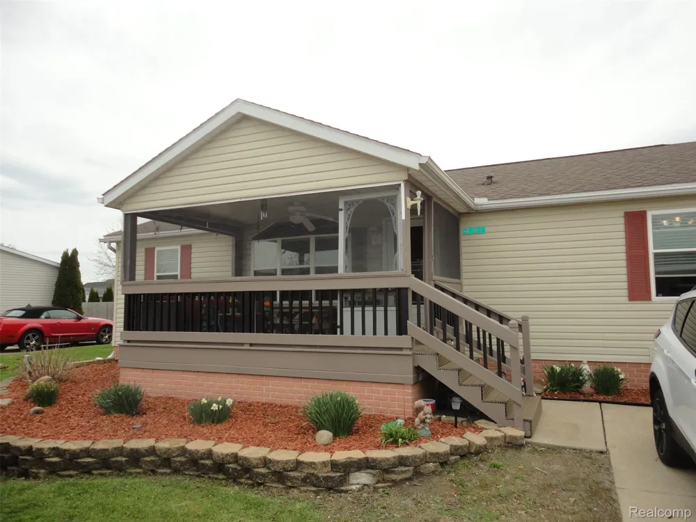 815 Jacobs Landing Raisinville Township, MI 48161