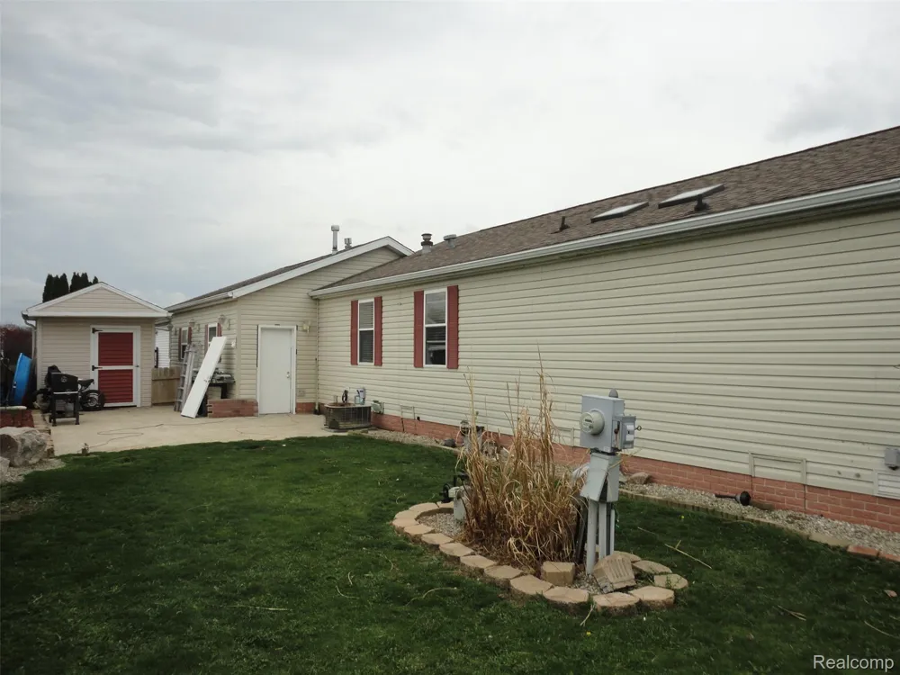 815 Jacobs Landing Raisinville Township, MI 48161