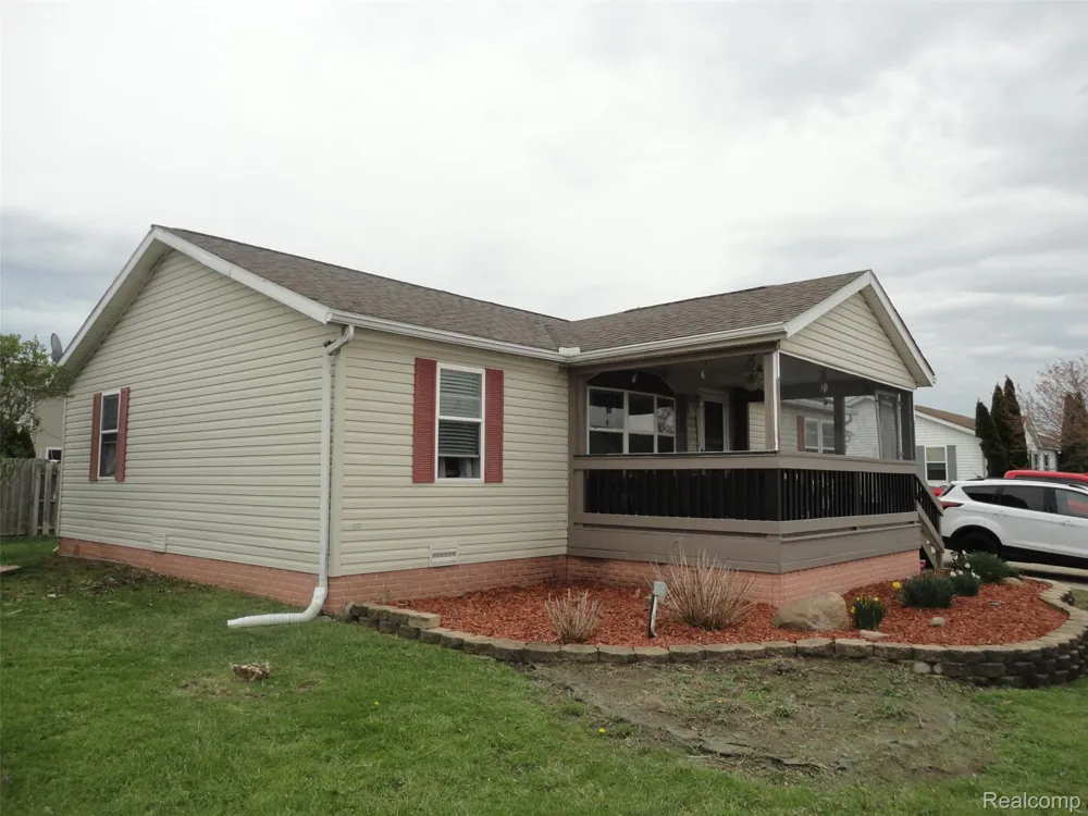 815 Jacobs Landing Raisinville Township, MI 48161