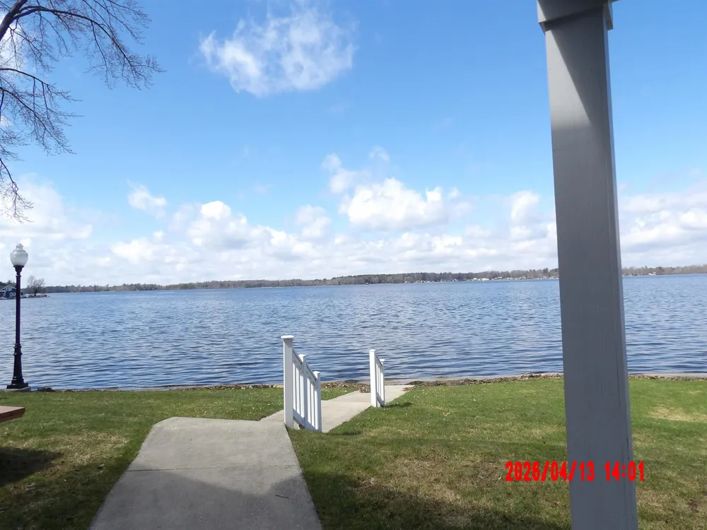 1246 Sunnyside Drive Cadillac City, MI 49601