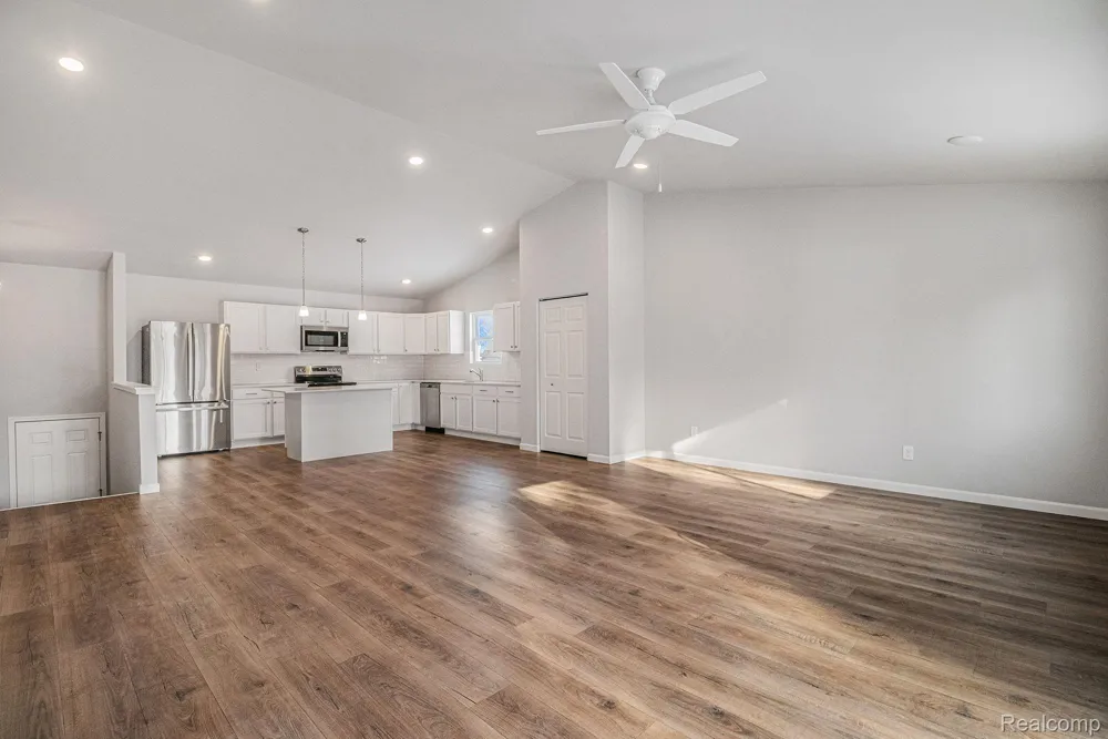 3163 Wild Orchid Lane Burton City, MI 48519