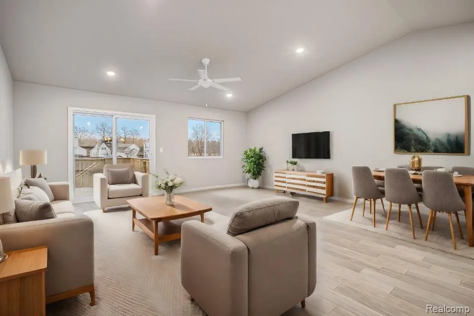3163 Wild Orchid Lane Burton City, MI 48519