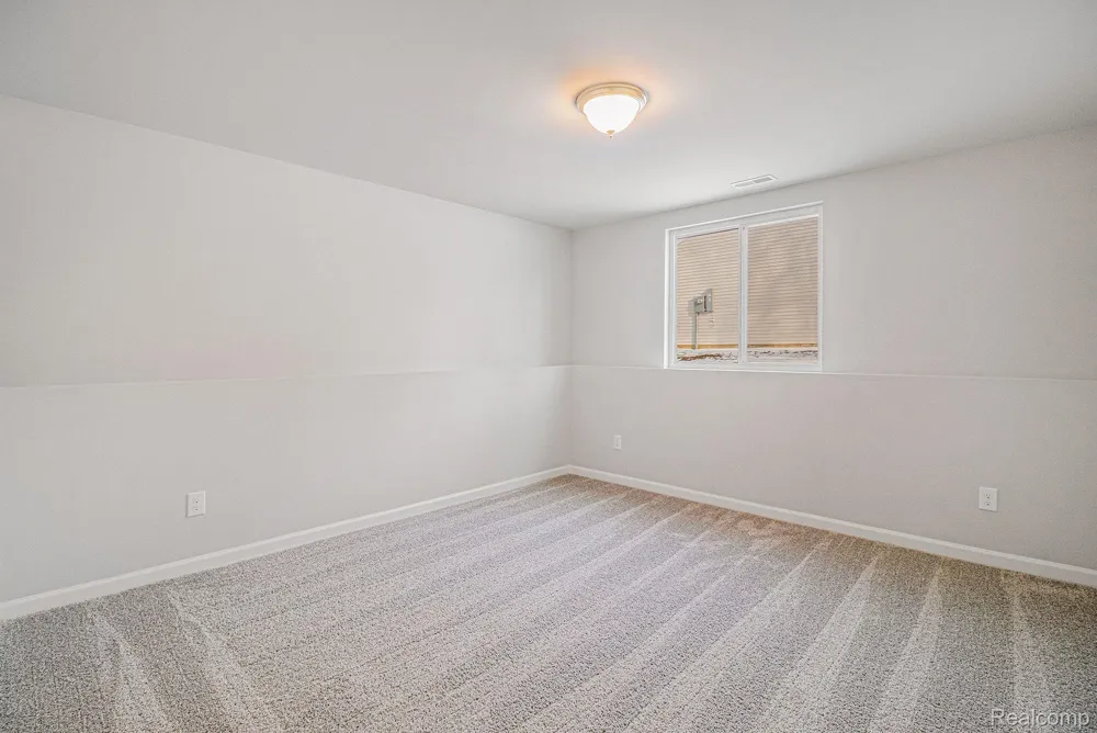 3163 Wild Orchid Lane Burton City, MI 48519