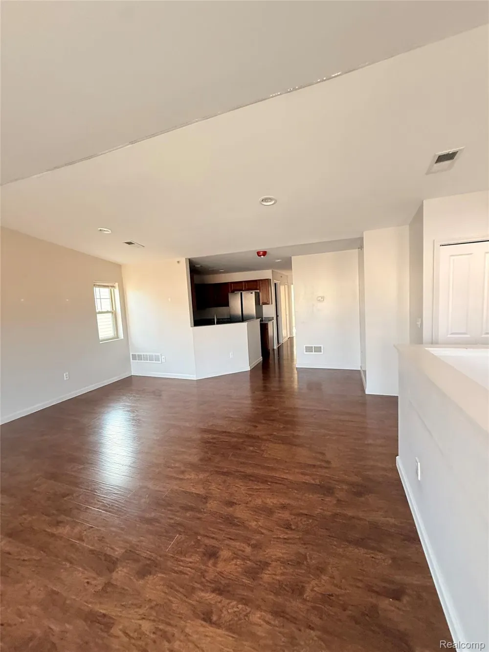 406 Legato Drive Walled Lake City, MI 48390