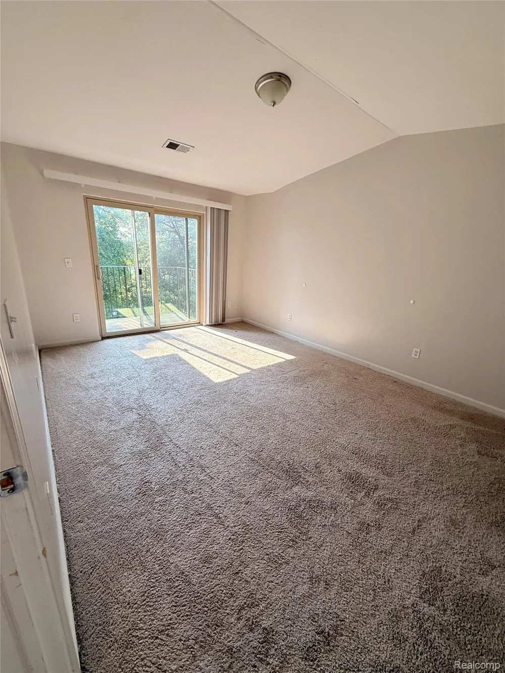 406 Legato Drive Walled Lake City, MI 48390
