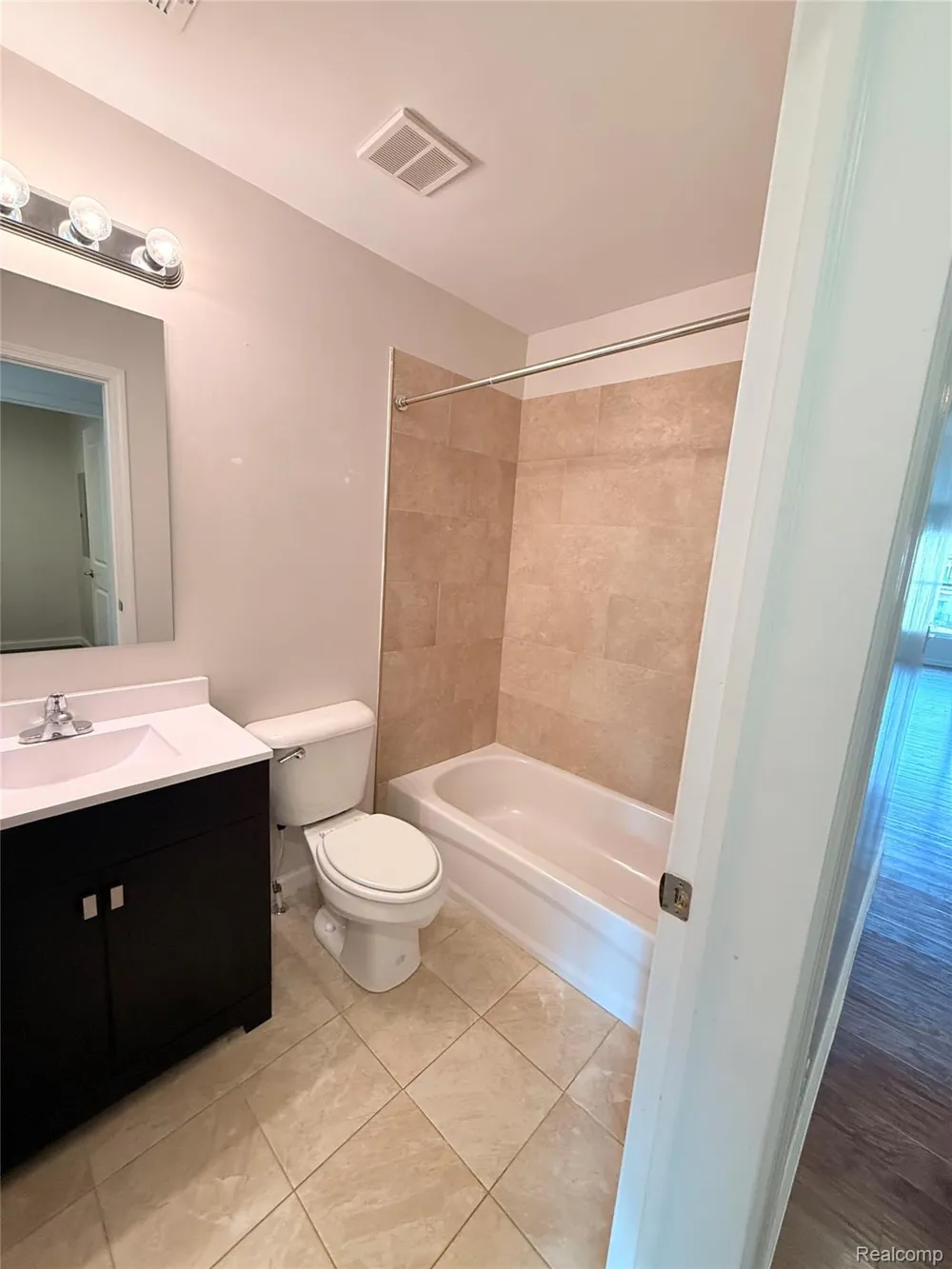 406 Legato Drive Walled Lake City, MI 48390
