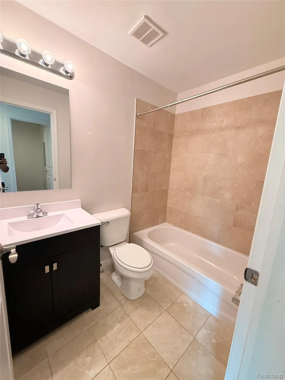 406 Legato Drive Walled Lake City, MI 48390