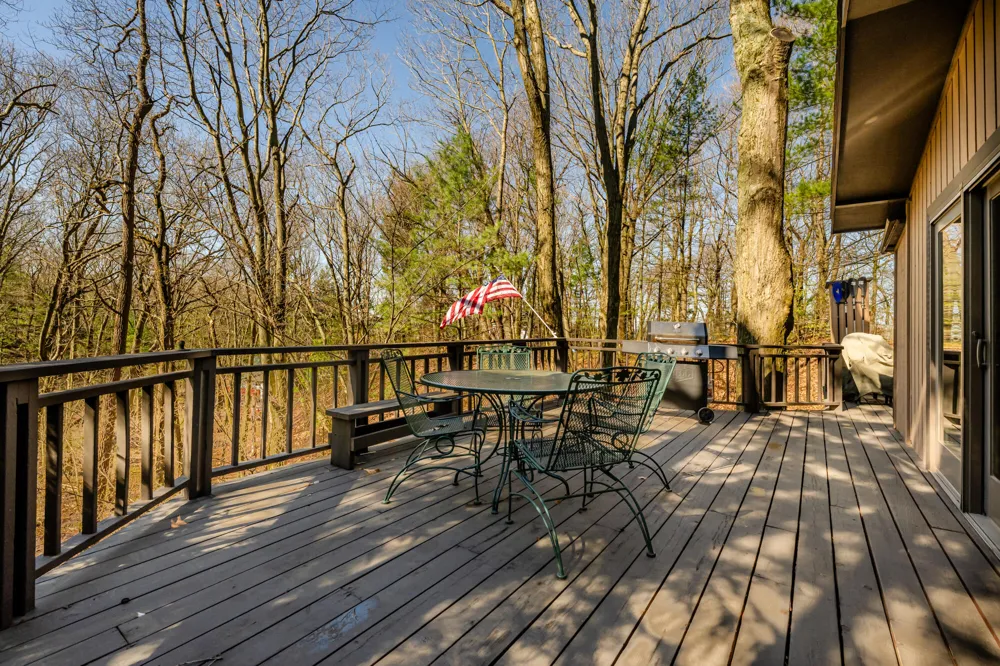 28310 Shorewood Drive Covert Township, MI 49043