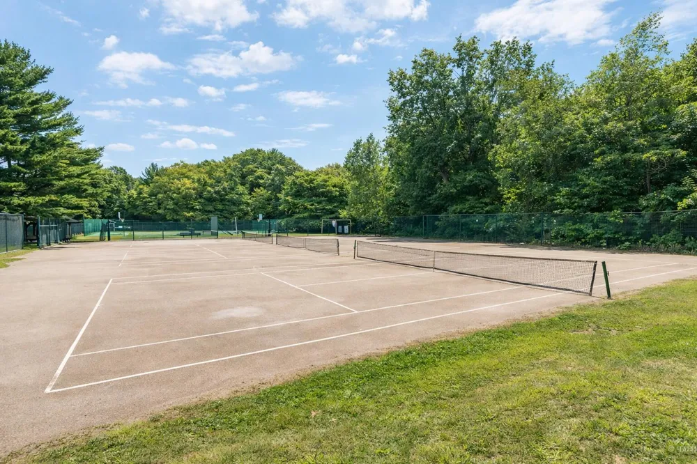 28310 Shorewood Drive Covert Township, MI 49043