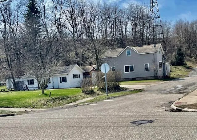 183 12th Street Manistee City, MI 49660